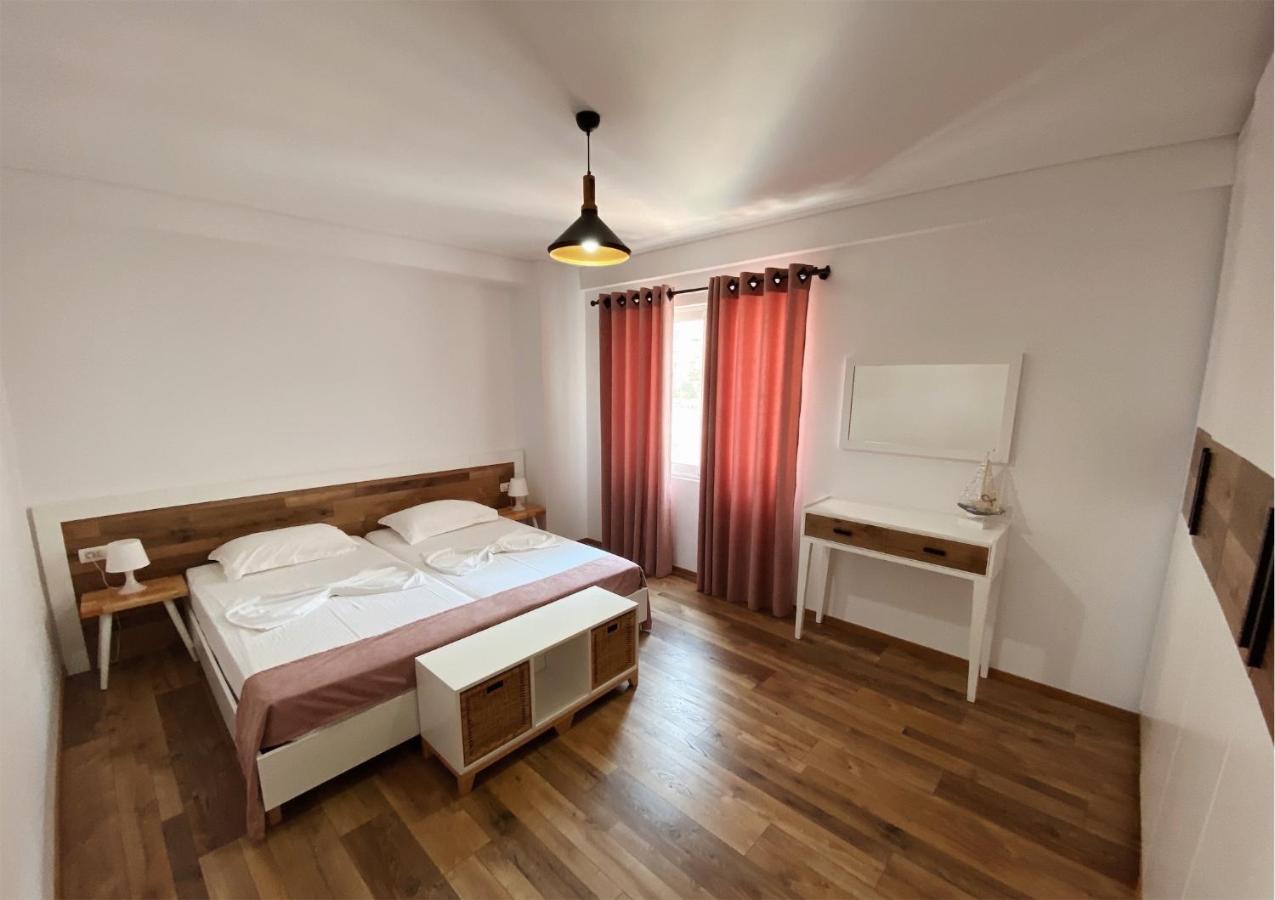 Aquamarine Apartments Sarandë Exterior foto