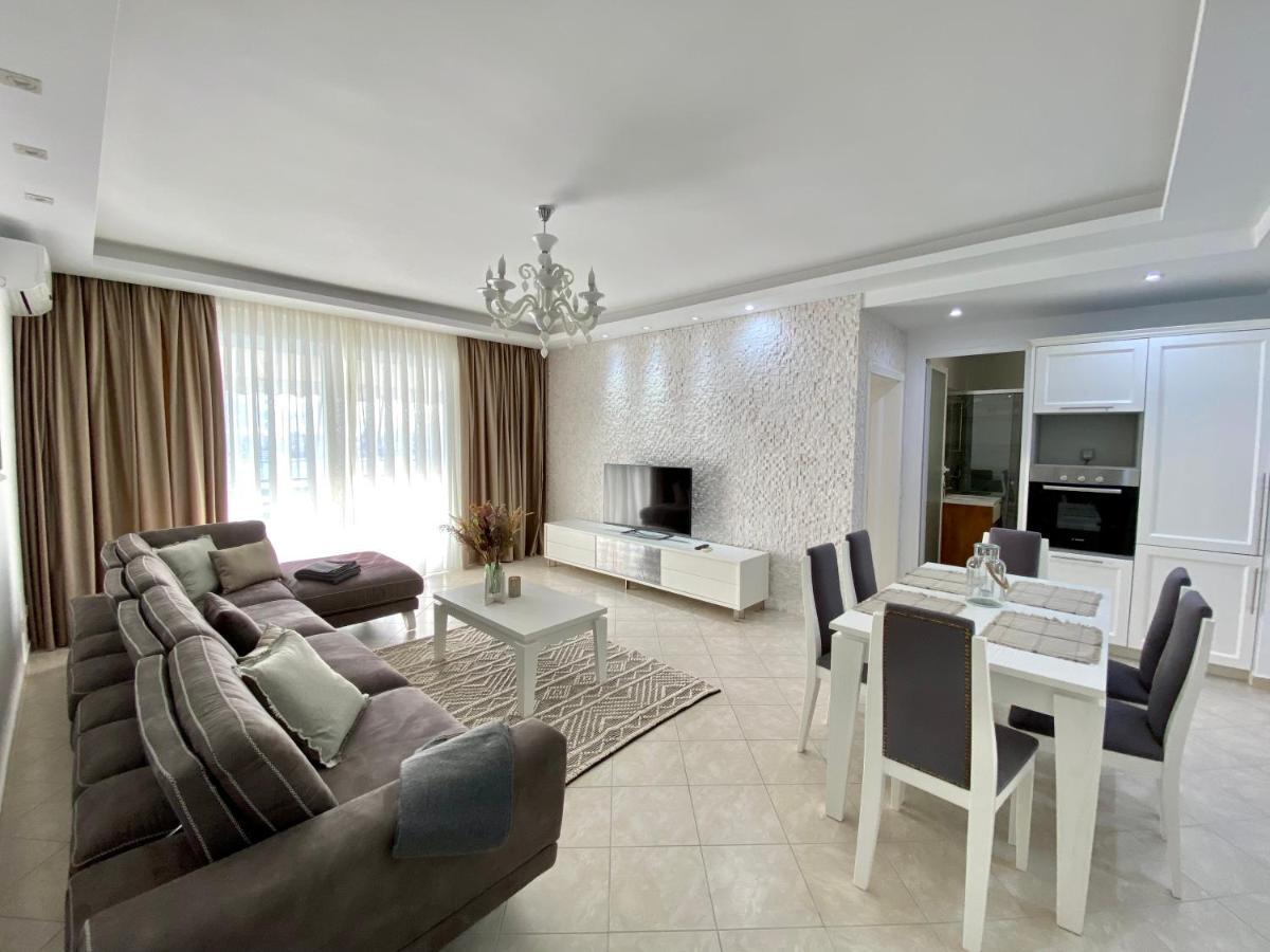 Aquamarine Apartments Sarandë Exterior foto