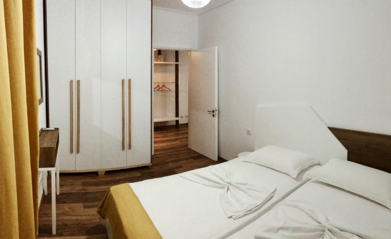 Aquamarine Apartments Sarandë Exterior foto